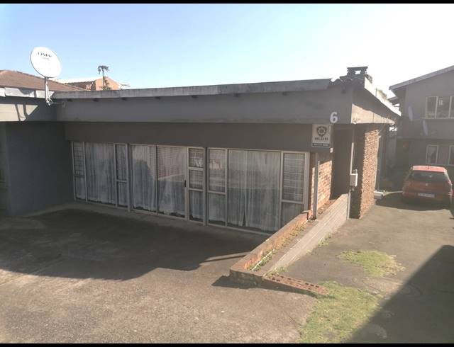 3 BEDROOM HOUSE FOR SALE IN BLUFF